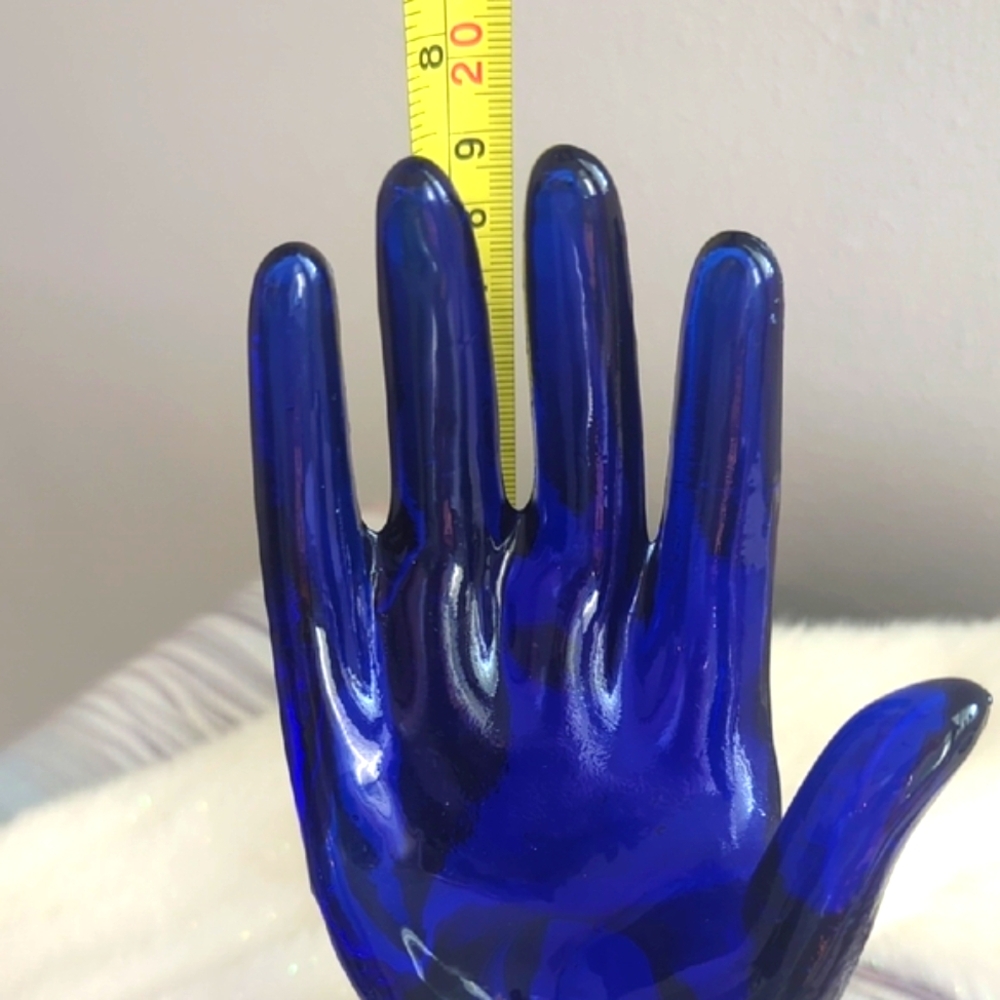 Vintage "1960's Pink Depression, and Colbert Blue Glass Hands" Set Of (2) - Picture 8 of 10